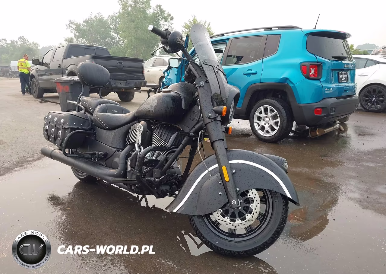 2017 Indian Motorcycle Co. Chief Dark Horse