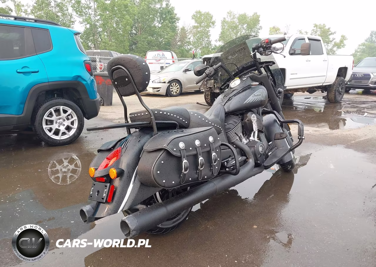 2017 Indian Motorcycle Co. Chief Dark Horse VIN:56KCCDAA6H3354029 - 4