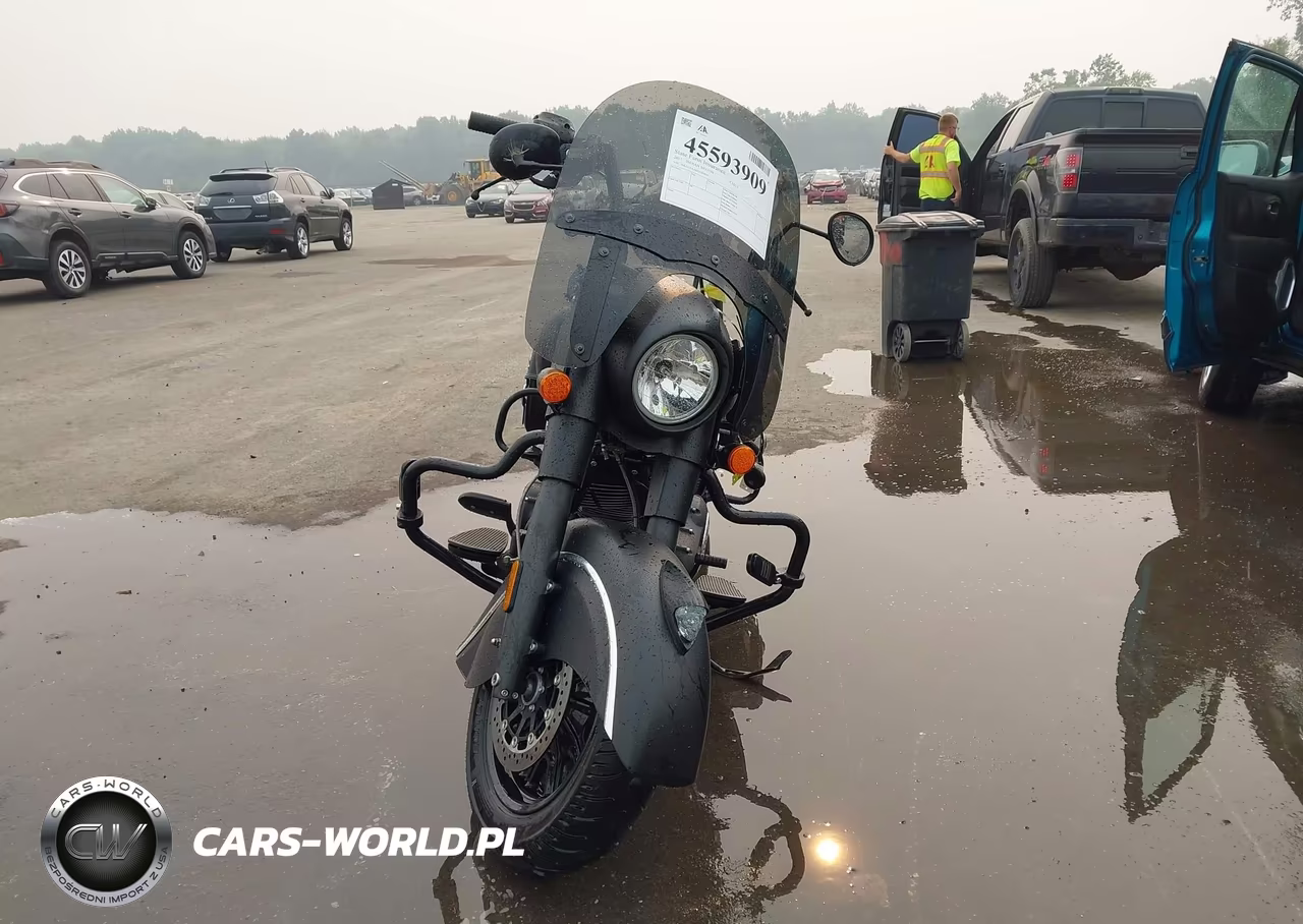 2017 Indian Motorcycle Co. Chief Dark Horse VIN:56KCCDAA6H3354029 - 5