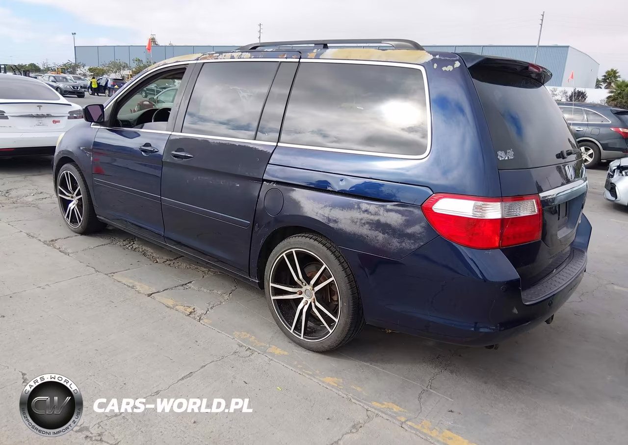 2005 Honda Odyssey Touring VIN:5FNRL38895B098738 - 3
