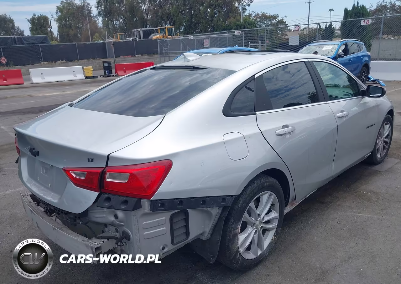 2018 Chevrolet Malibu Lt VIN:1G1ZD5ST8JF128770 - 4