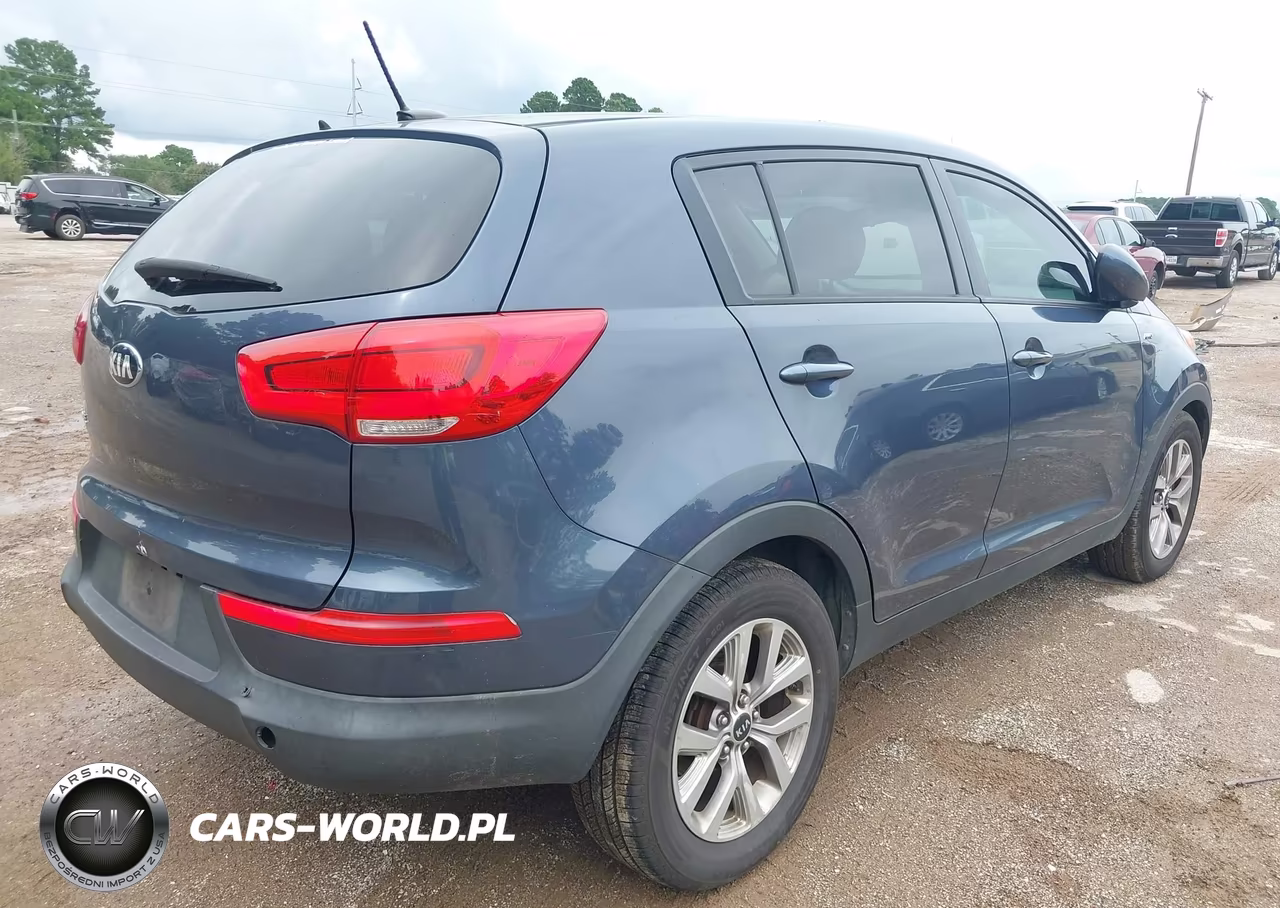 2015 Kia Sportage Lx VIN:KNDPBCAC8F7745548 - 4