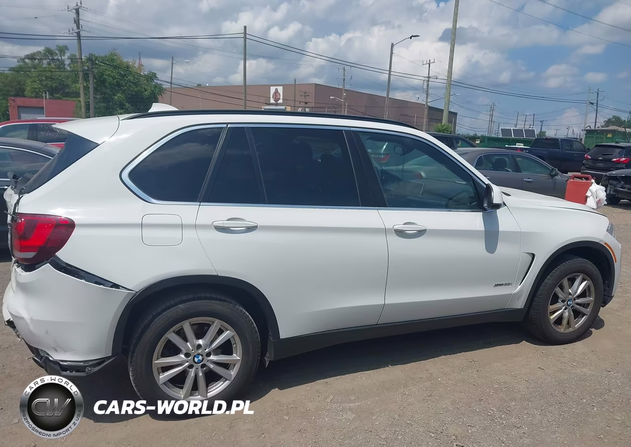 2015 BMW X5 xDrive35I VIN:5UXKR0C55F0P11061 - 13