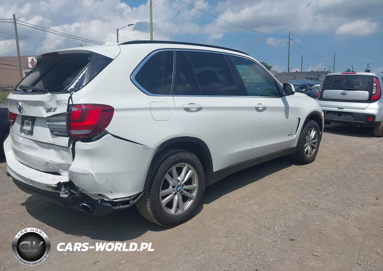 2015 BMW X5 xDrive35I VIN:5UXKR0C55F0P11061 - 4