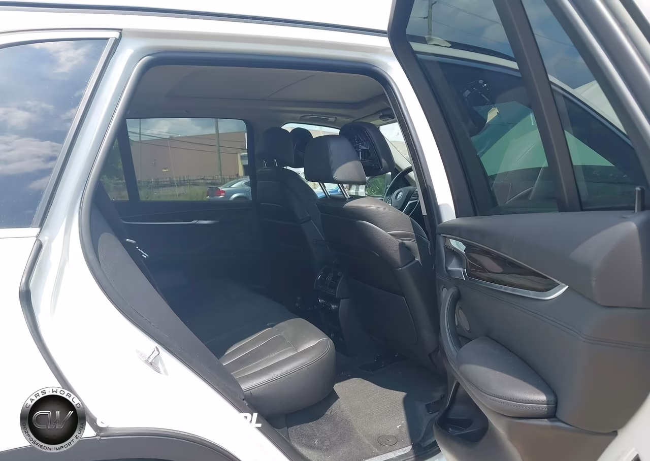 2015 BMW X5 xDrive35I VIN:5UXKR0C55F0P11061 - 8