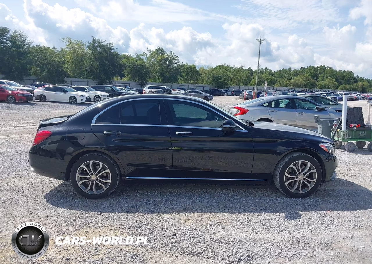 2015 Mercedes-Benz C 300 4Matic VIN:55SWF4KB1FU020717 - 13