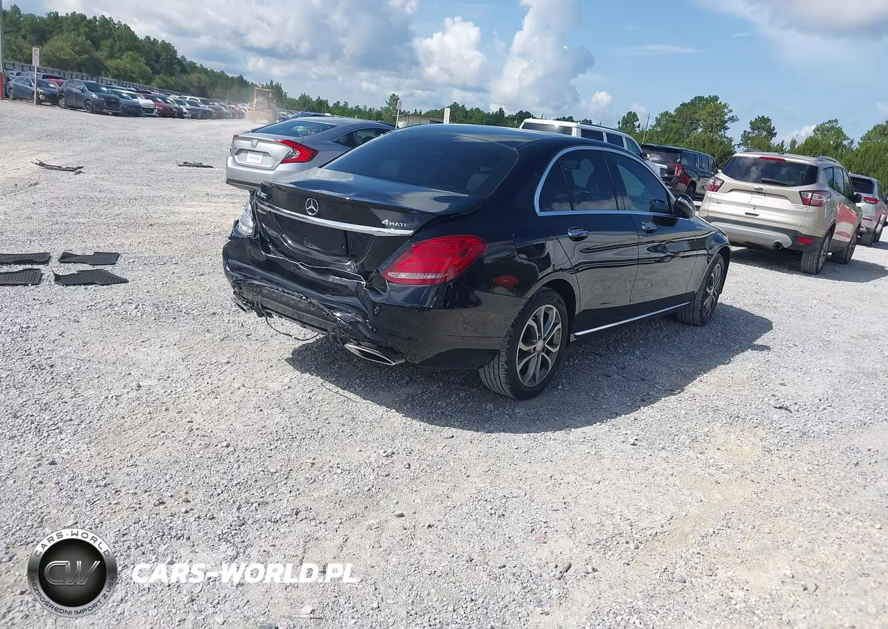 2015 Mercedes-Benz C 300 4Matic VIN:55SWF4KB1FU020717 - 4