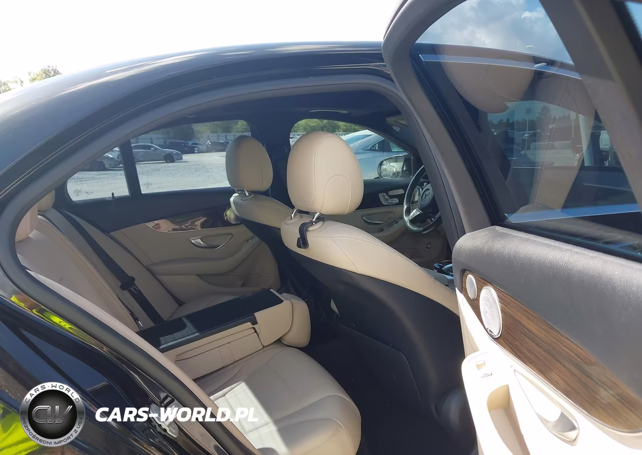 2015 Mercedes-Benz C 300 4Matic VIN:55SWF4KB1FU020717 - 8