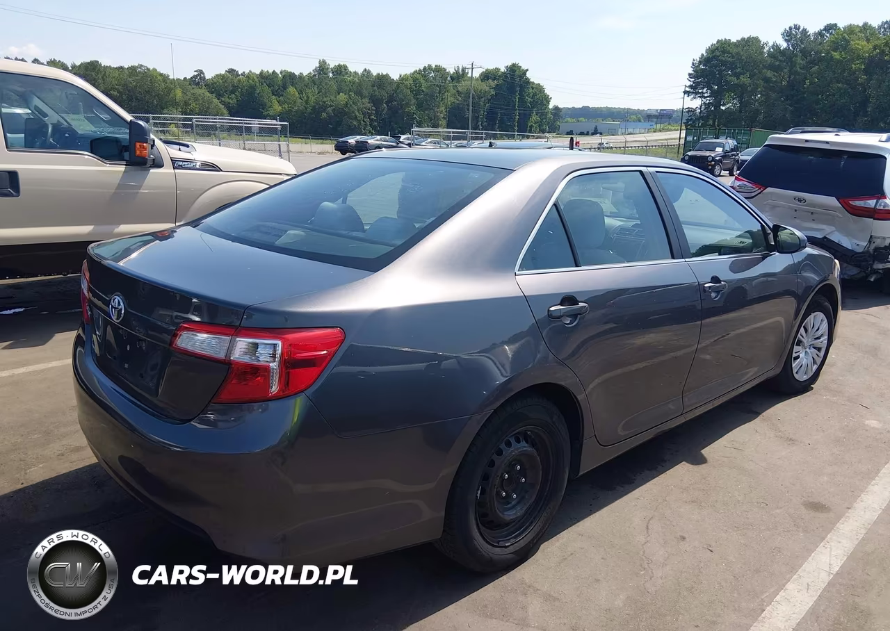 2012 Toyota Camry L VIN:4T4BF1FK7CR196412 - 4