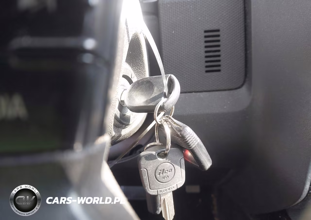 2011 Mazda Tribute I Touring VIN:4F2CY0C72BKM02026 - 11