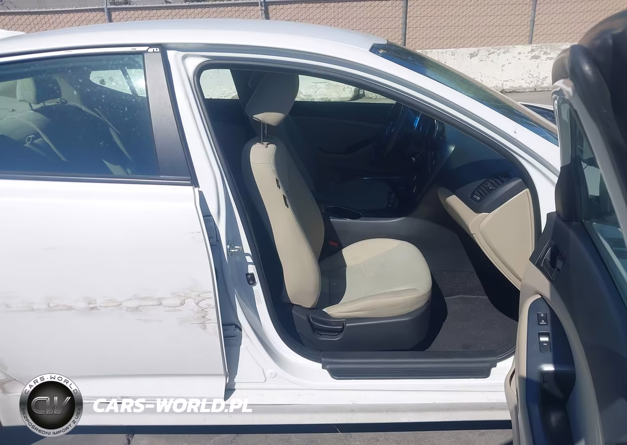 2015 Kia Optima Lx VIN:KNAGM4A72F5532932 - 5
