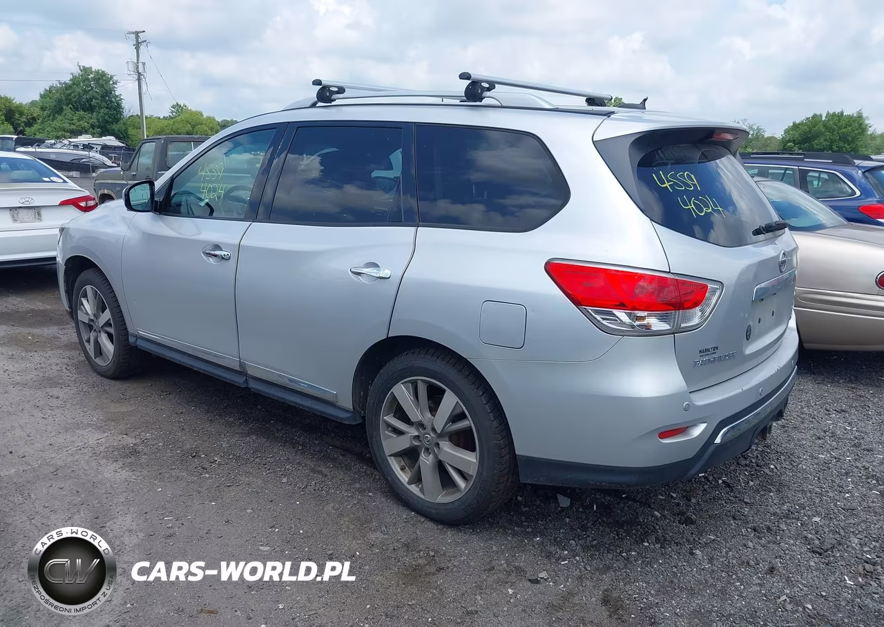 2013 Nissan Pathfinder Platinum VIN:5N1AR2MM6DC655945 - 3