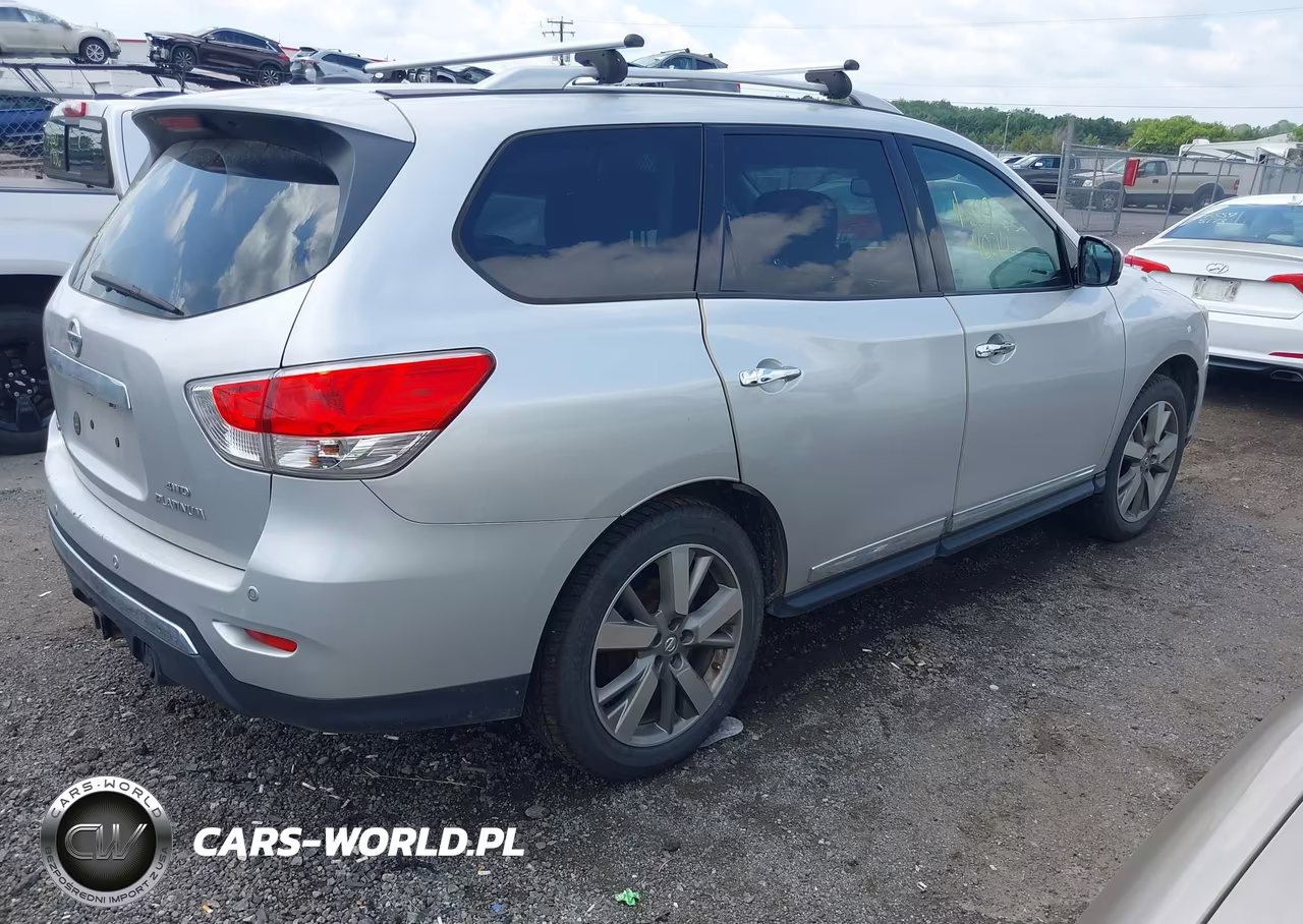 2013 Nissan Pathfinder Platinum VIN:5N1AR2MM6DC655945 - 4