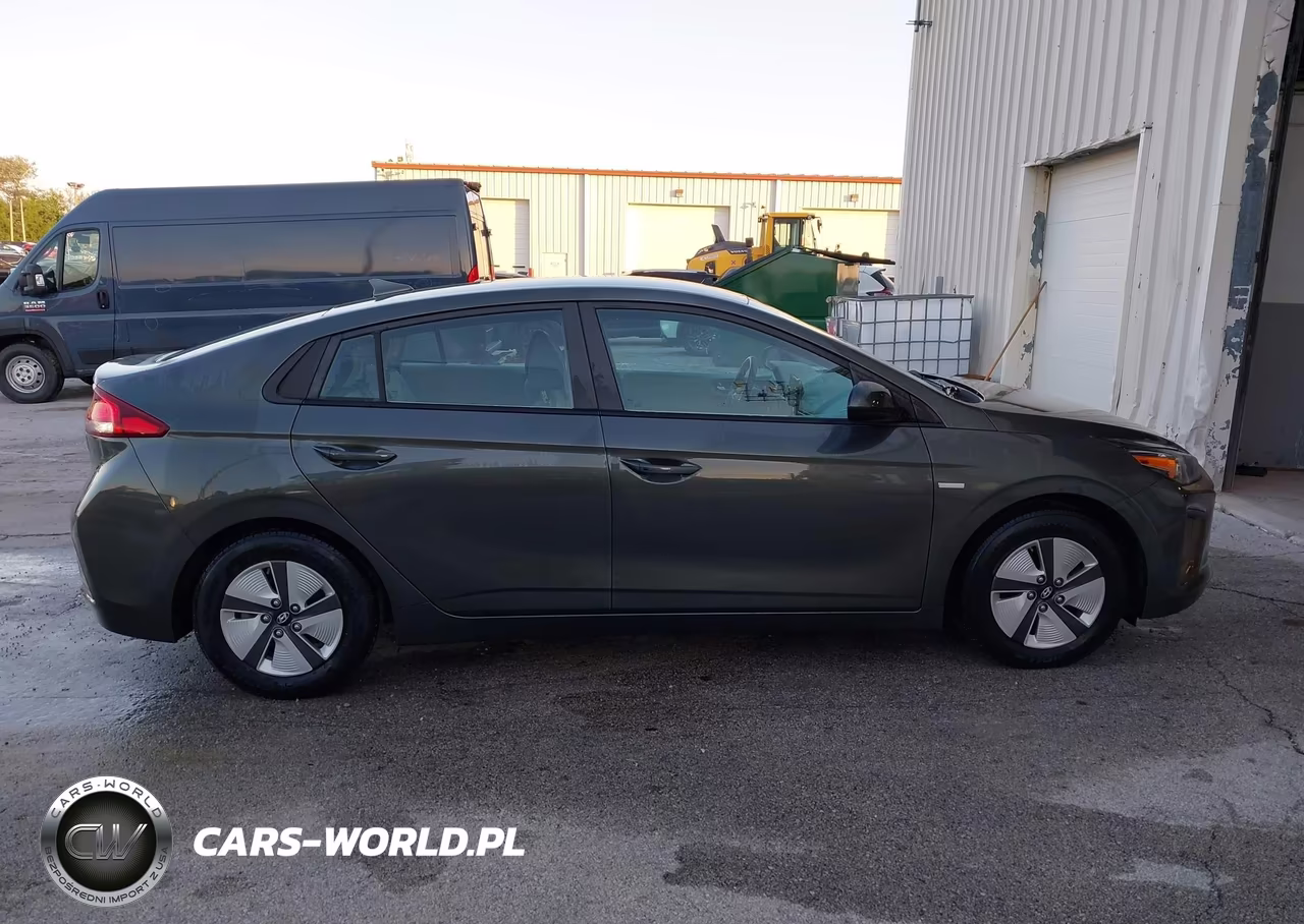 2020 Hyundai Ioniq Hybrid Blue VIN:KMHC65LC5LU220466 - 13