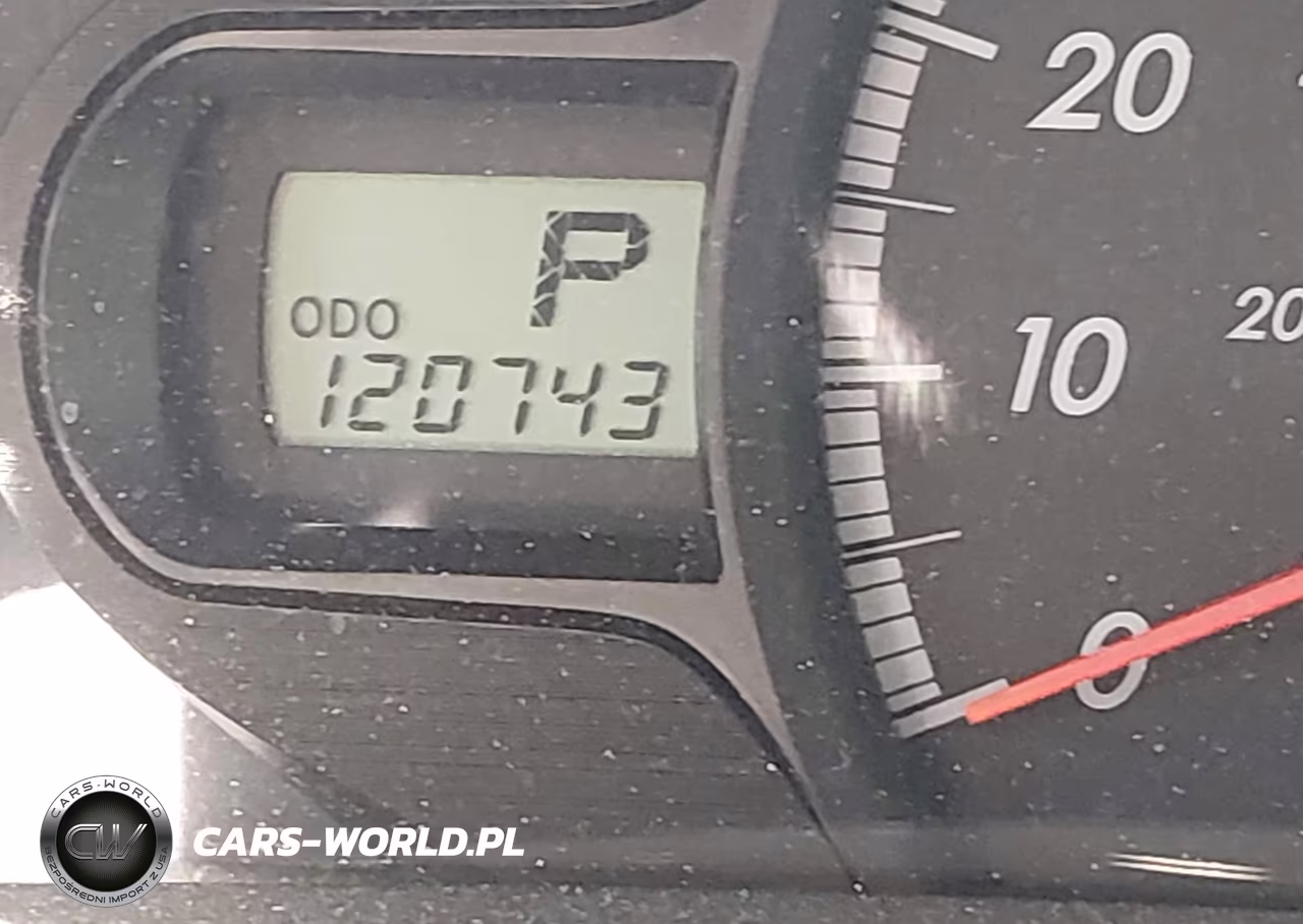 2011 Toyota Sienna Le VIN:5TDJK3DC0BS012721 - 15