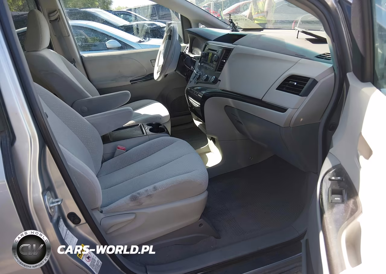 2011 Toyota Sienna Le VIN:5TDJK3DC0BS012721 - 5