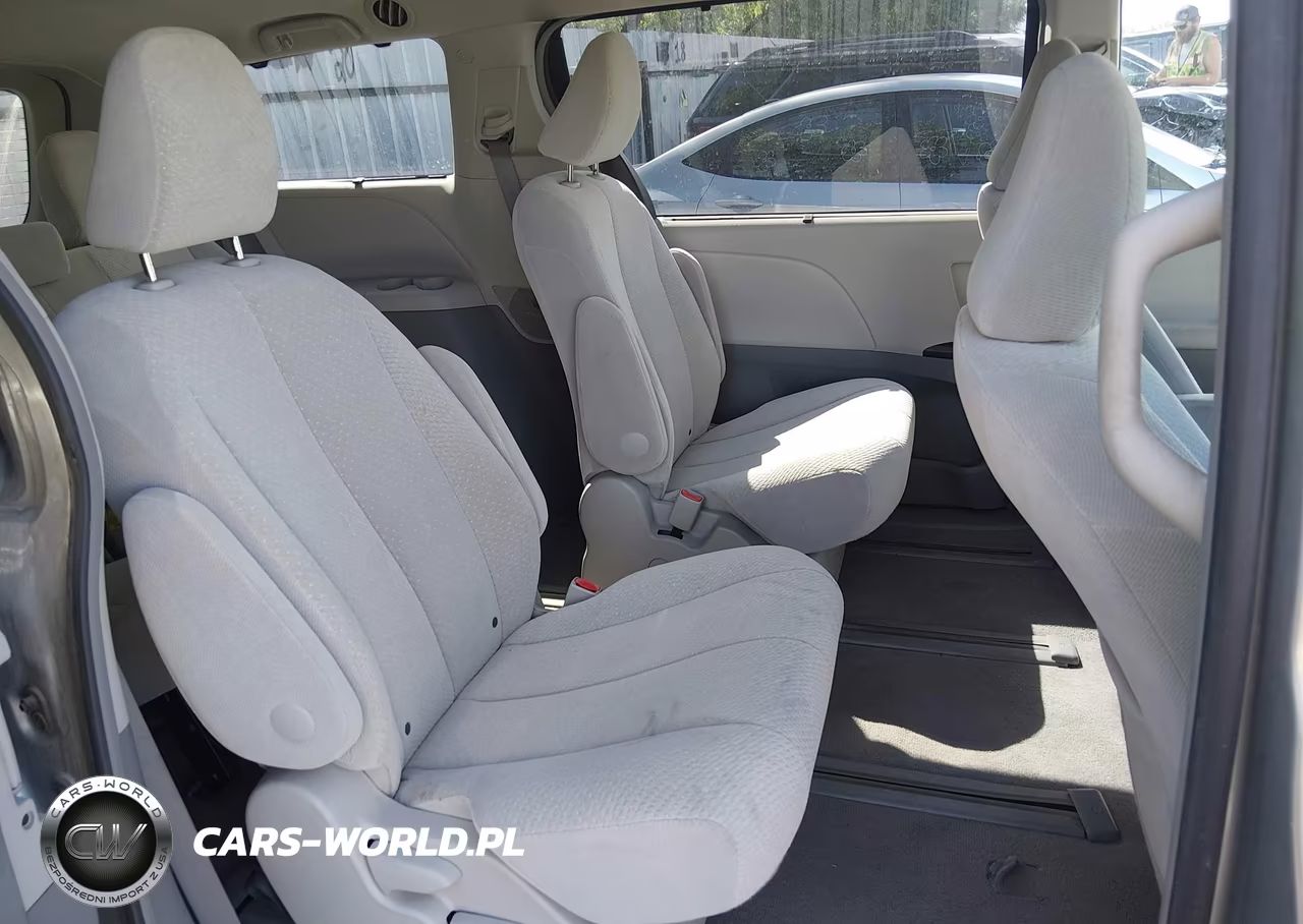 2011 Toyota Sienna Le VIN:5TDJK3DC0BS012721 - 8