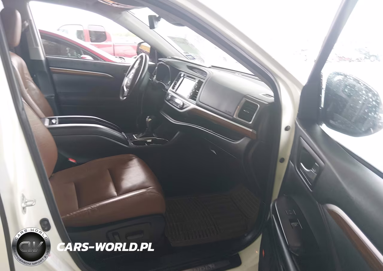 2018 Toyota Highlander Limited Platinum VIN:5TDYZRFH6JS269726 - 5