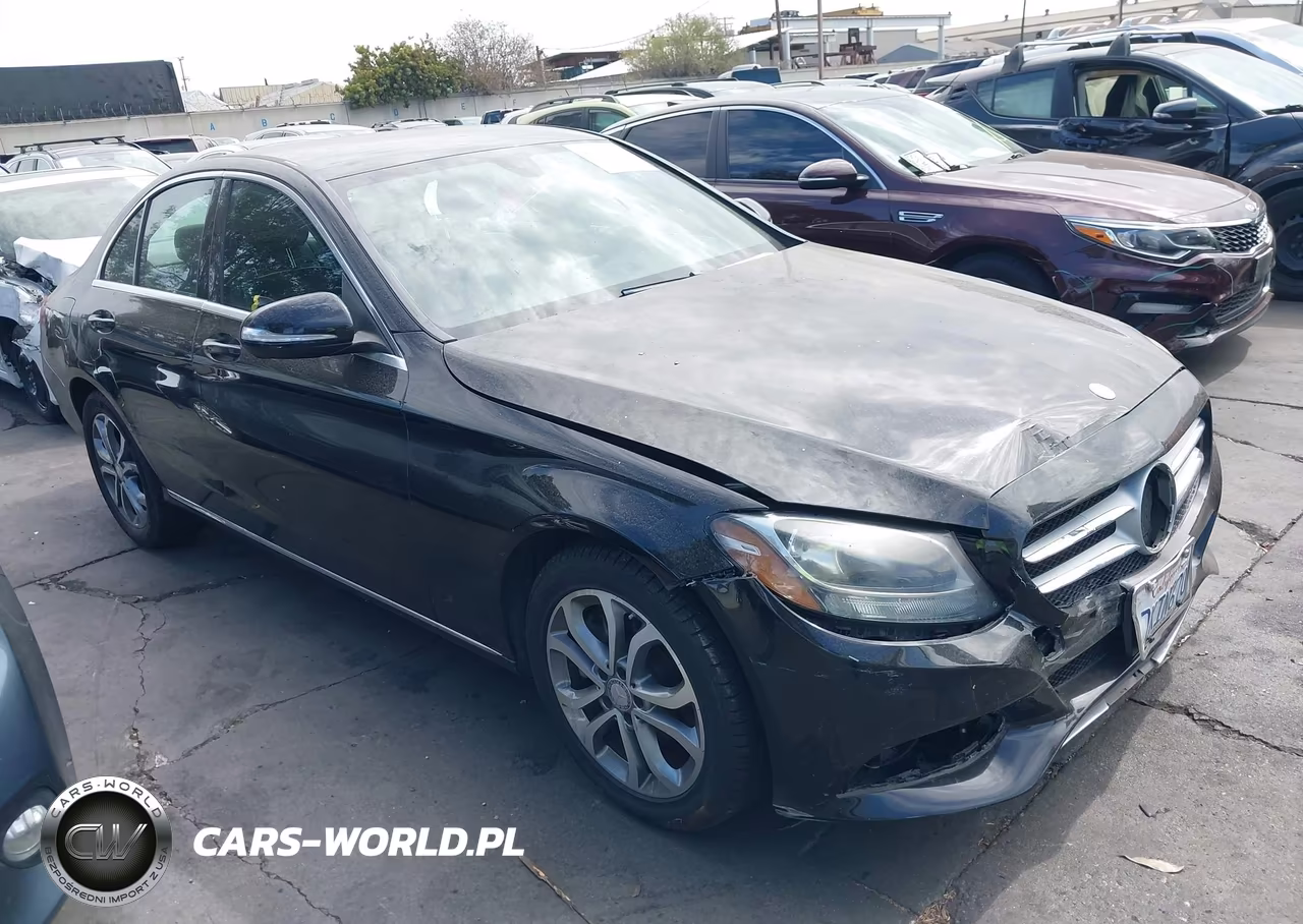 2015 Mercedes-Benz C 300