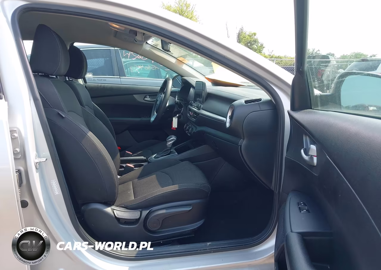 2020 Kia Forte Lxs VIN:3KPF24AD1LE228159 - 5