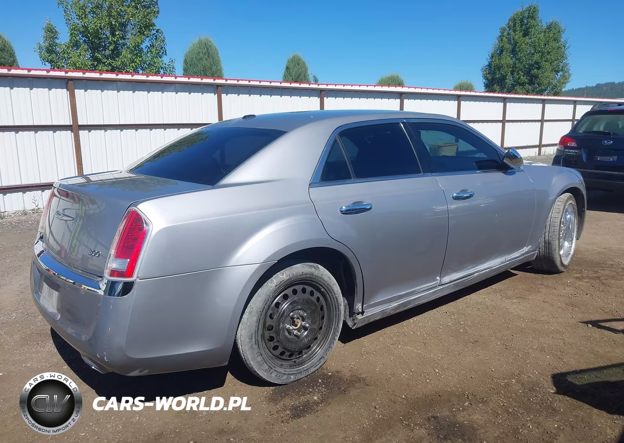 2011 Chrysler 300 Limited VIN:2C3CA5CG8BH522197 - 4