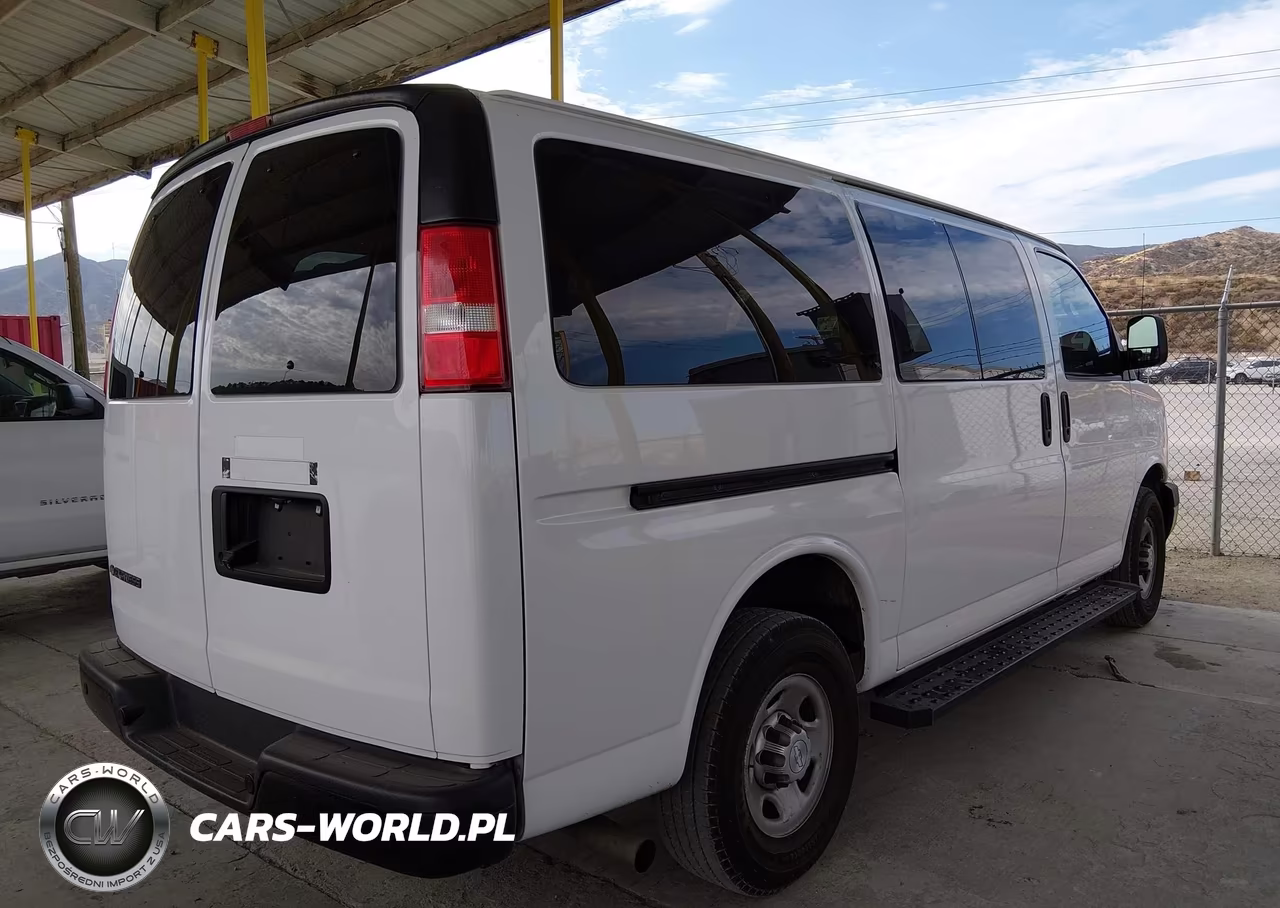2018 Chevrolet Express 2500 Ls VIN:1GAWGEFG2J1300425 - 4