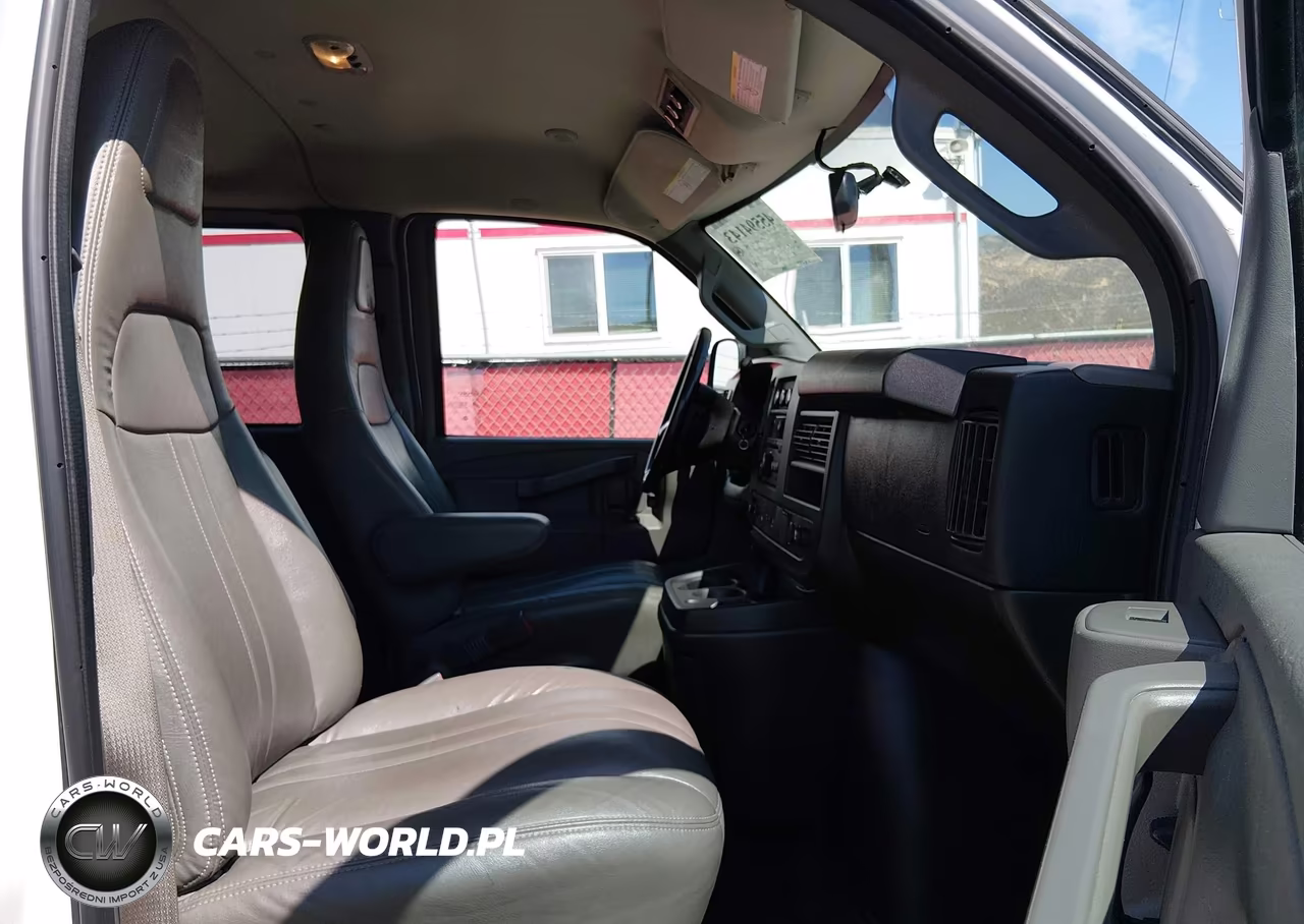 2018 Chevrolet Express 2500 Ls VIN:1GAWGEFG2J1300425 - 5