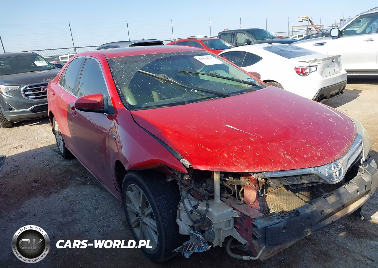 2014 Toyota Camry Hybrid Xle – zdjęcie 1 z 17