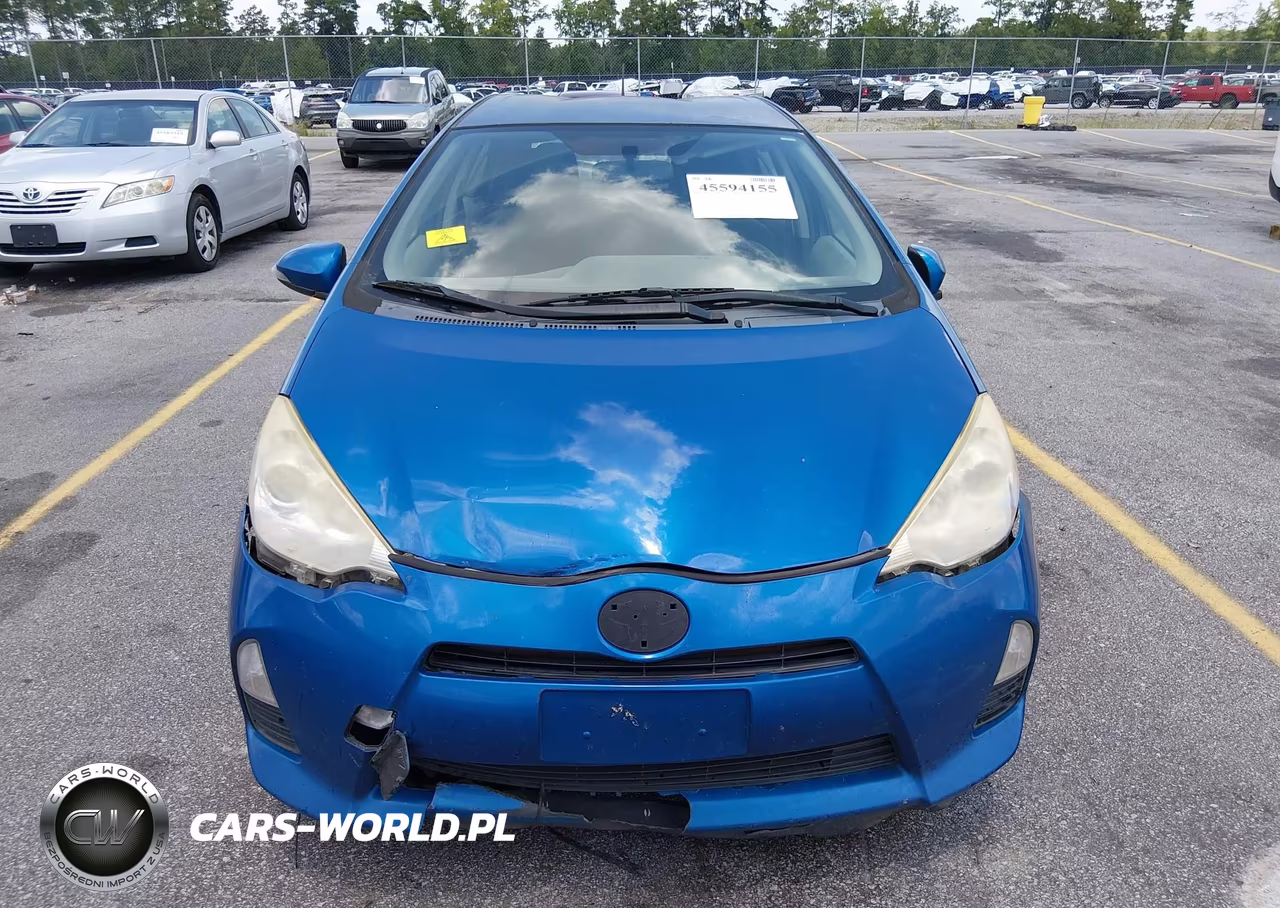2014 Toyota Prius C Two VIN:JTDKDTB34E1083844 - 12