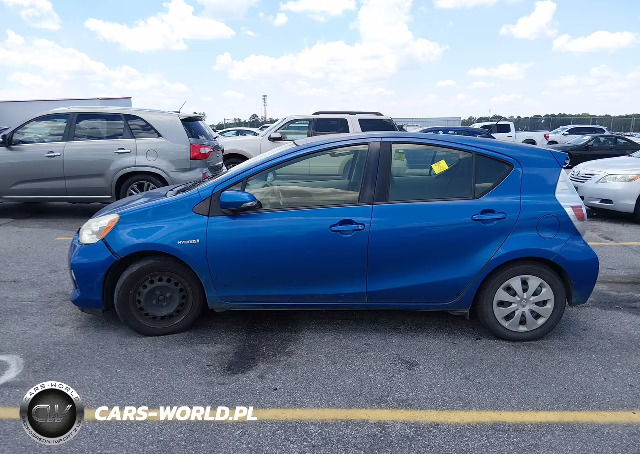 2014 Toyota Prius C Two VIN:JTDKDTB34E1083844 - 14