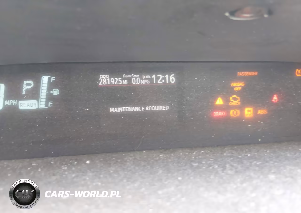 2014 Toyota Prius C Two VIN:JTDKDTB34E1083844 - 7