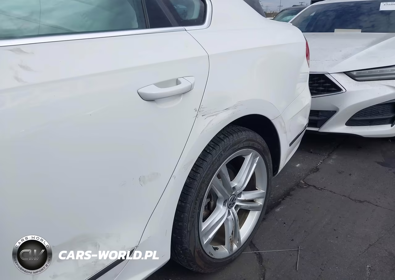 2014 Volkswagen Passat 3.6L V6 Sel Premium VIN:1VWCM7A31EC065025 - 16