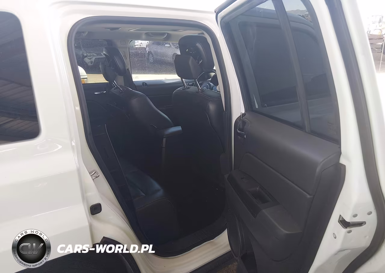 2016 Jeep Patriot High Altitude Edition VIN:1C4NJRFB8GD658779 - 8
