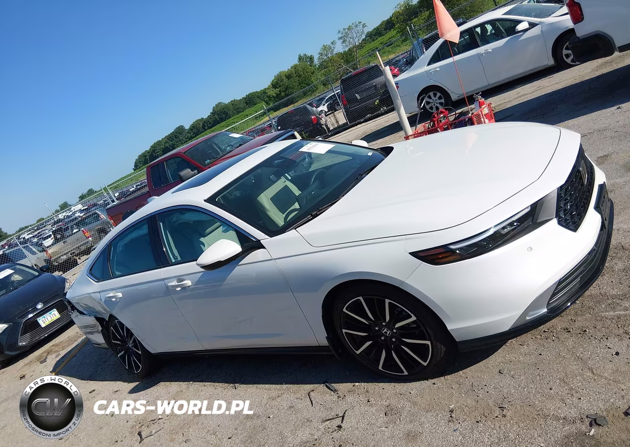 2024 Honda Accord Hybrid Touring VIN:1HGCY2F80RA089060 - 13