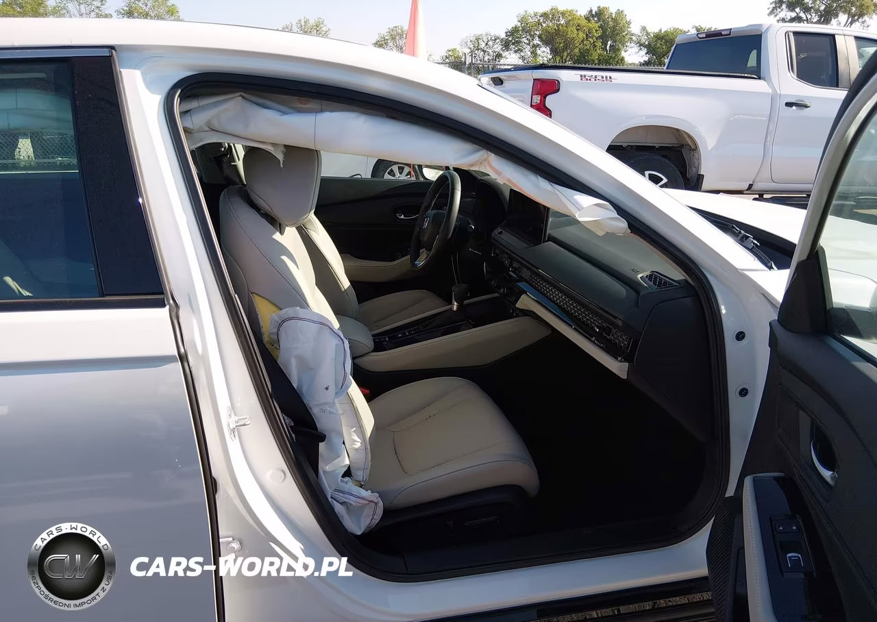 2024 Honda Accord Hybrid Touring VIN:1HGCY2F80RA089060 - 5