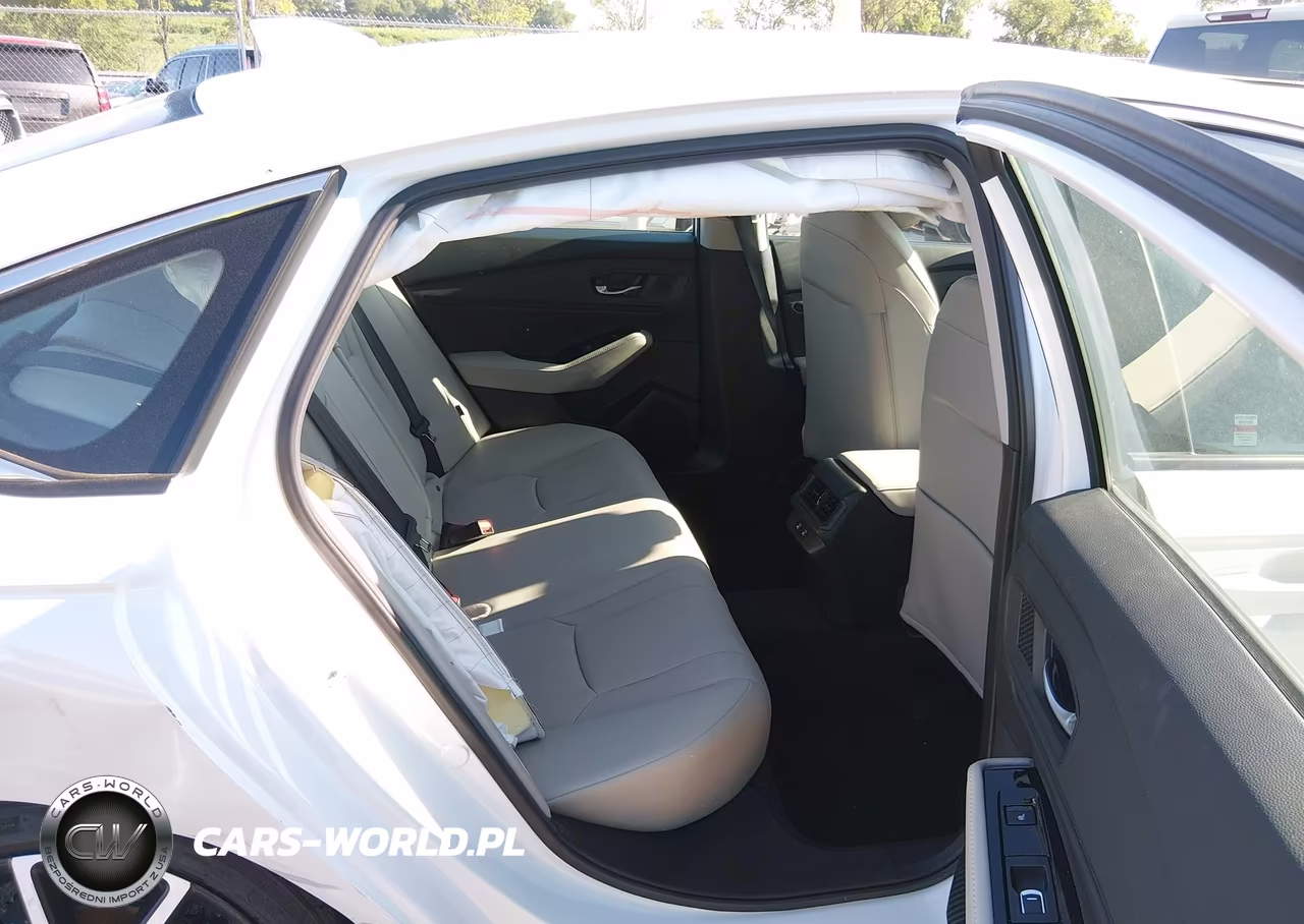 2024 Honda Accord Hybrid Touring VIN:1HGCY2F80RA089060 - 8