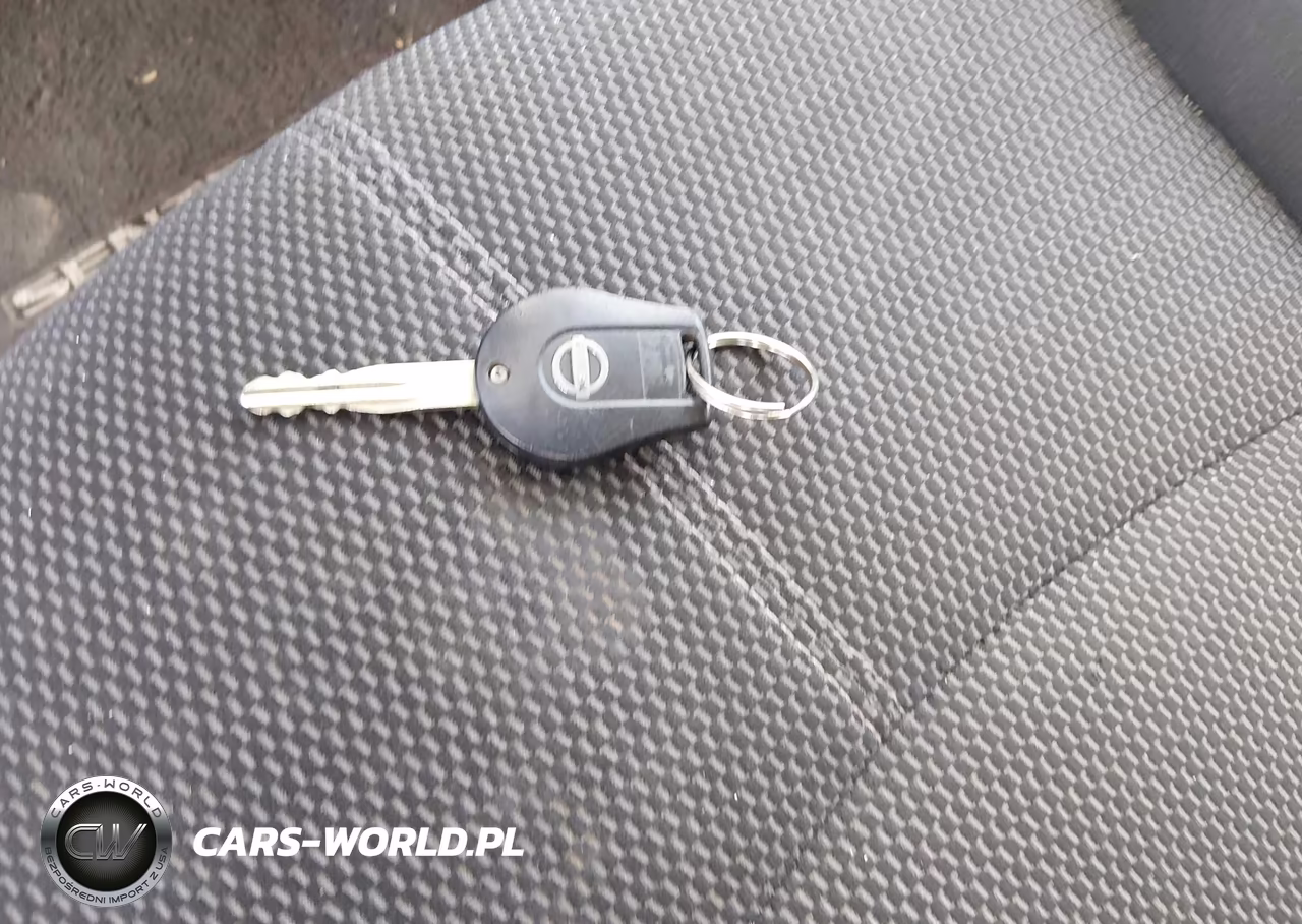 2014 Nissan Sentra S VIN:3N1AB7AP8EL689933 - 11