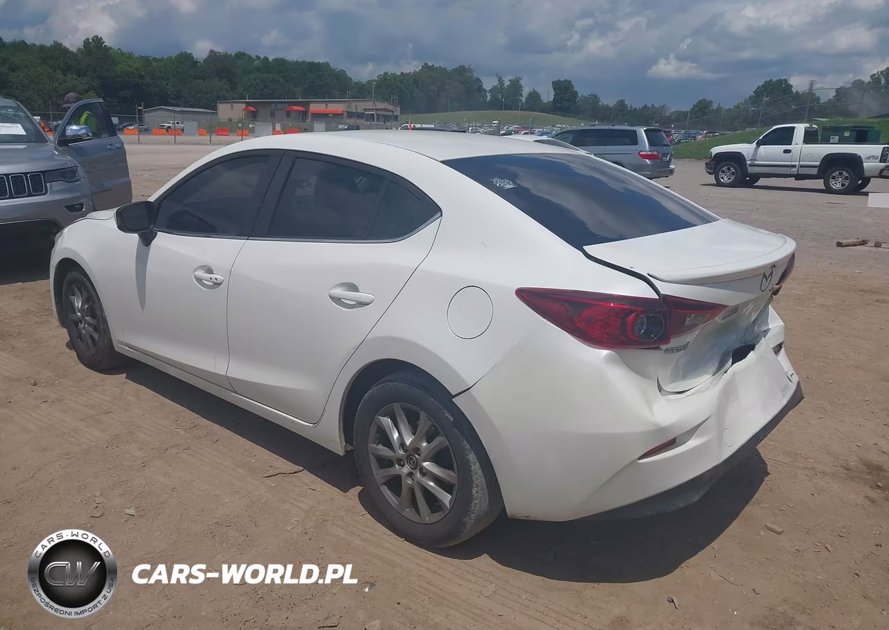 2014 Mazda Mazda3 I Touring VIN:JM1BM1V70E1132427 - 3