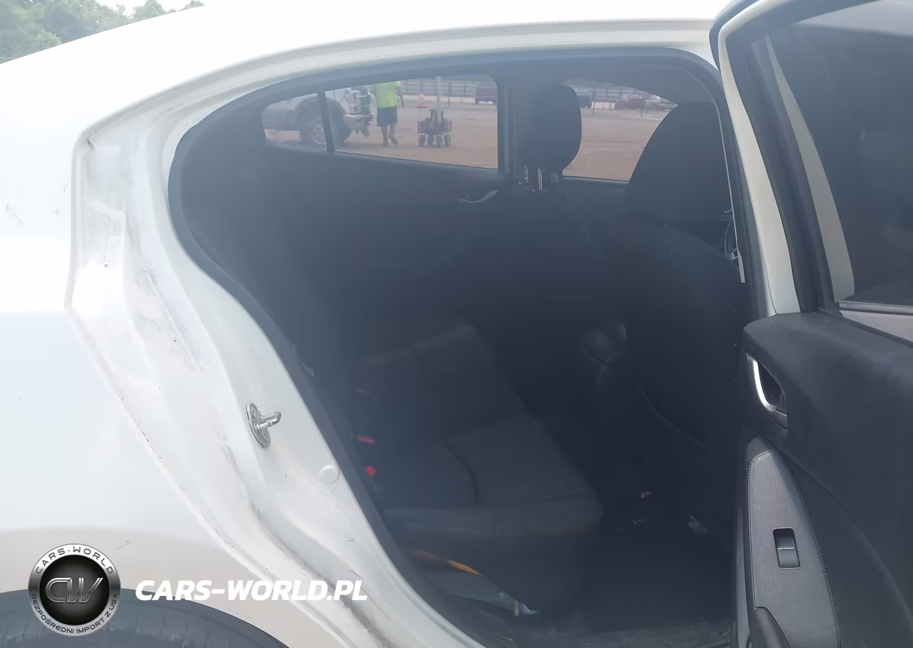 2014 Mazda Mazda3 I Touring VIN:JM1BM1V70E1132427 - 8