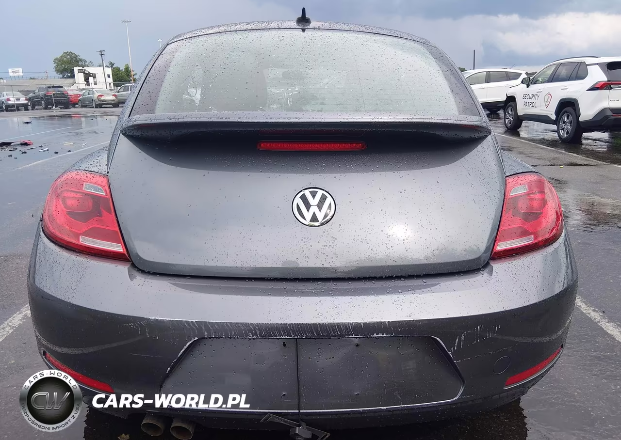 2014 Volkswagen Beetle 2.5L VIN:3VWJP7AT1EM630953 - 16