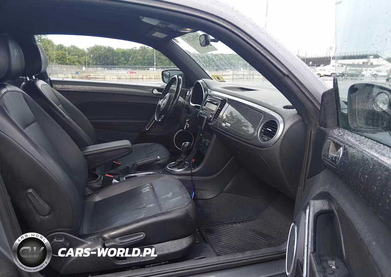 2014 Volkswagen Beetle 2.5L VIN:3VWJP7AT1EM630953 - 5