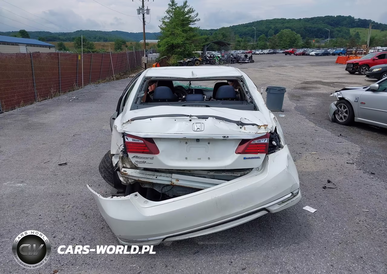 2017 Honda Accord Hybrid VIN:JHMCR6F33HC002440 - 16