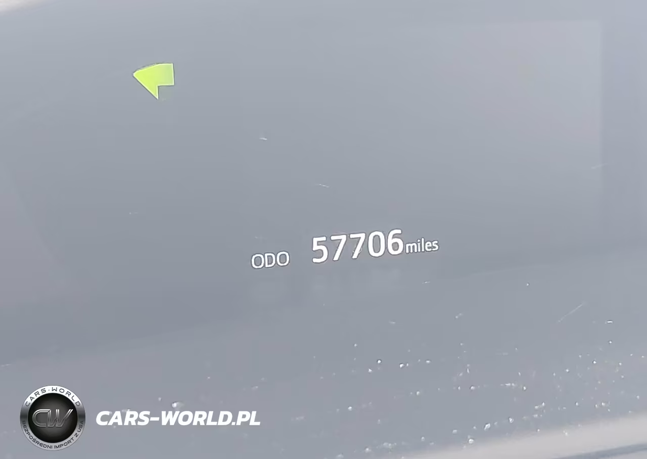 2018 Toyota Prius Three Touring VIN:JTDKARFU7J3065819 - 15