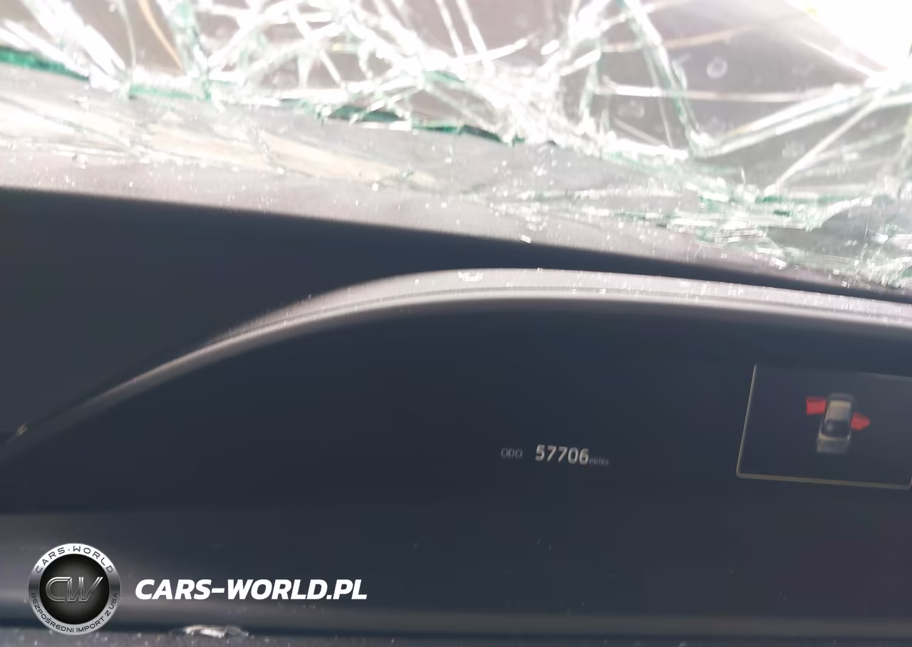 2018 Toyota Prius Three Touring VIN:JTDKARFU7J3065819 - 7