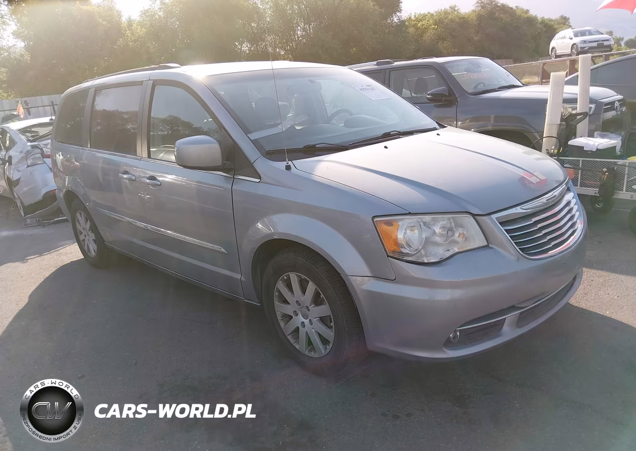 2014 Chrysler Town & Country Touring – zdjęcie 1 z 16