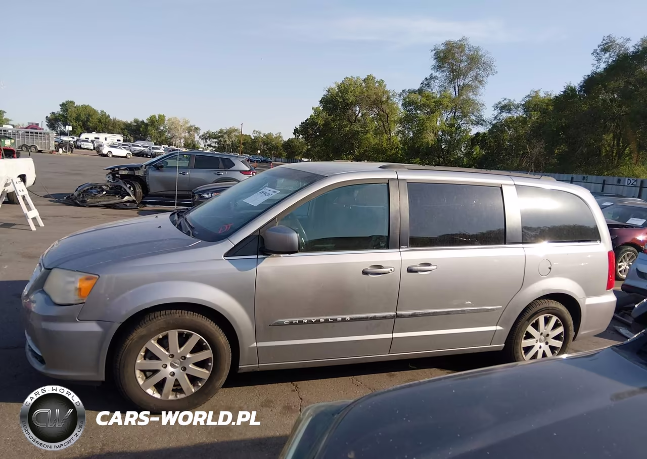 2014 Chrysler Town & Country Touring VIN:2C4RC1BGXER231208 - 14