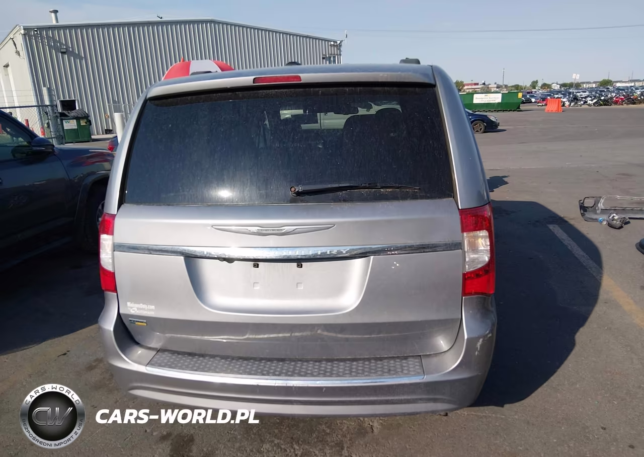 2014 Chrysler Town & Country Touring VIN:2C4RC1BGXER231208 - 16