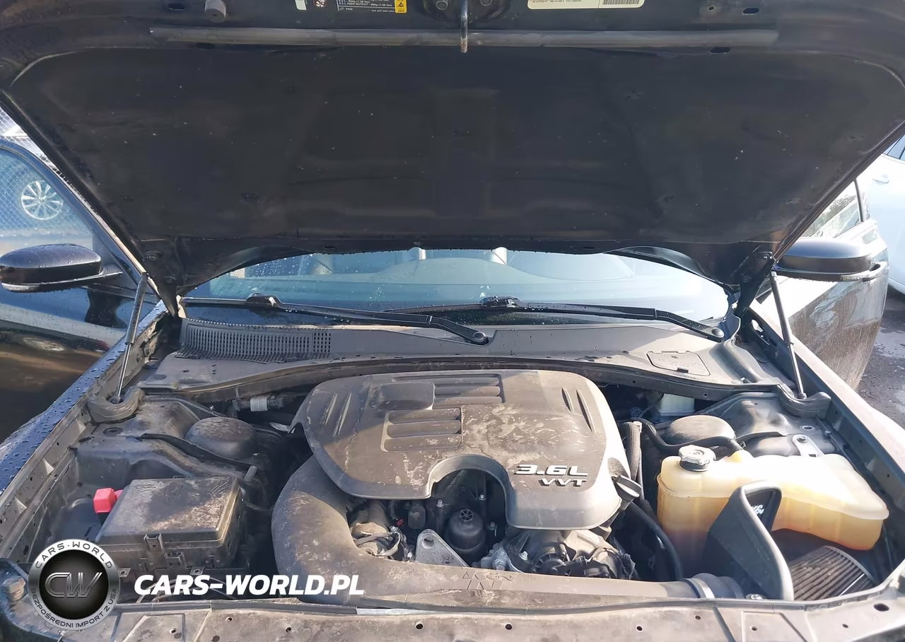 2021 Chrysler 300 300S VIN:2C3CCABG4MH545404 - 10