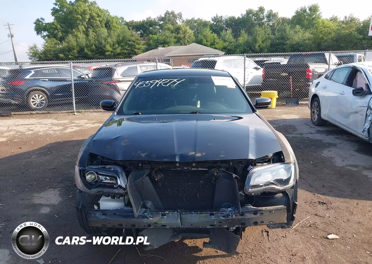 2021 Chrysler 300 300S VIN:2C3CCABG4MH545404 - 13