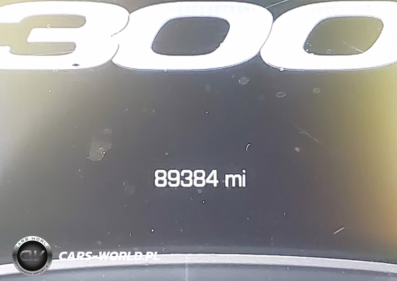 2021 Chrysler 300 300S VIN:2C3CCABG4MH545404 - 16